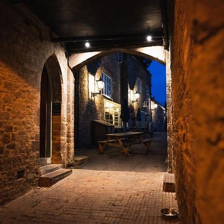 The George Inn Wedmore Екстер'єр фото