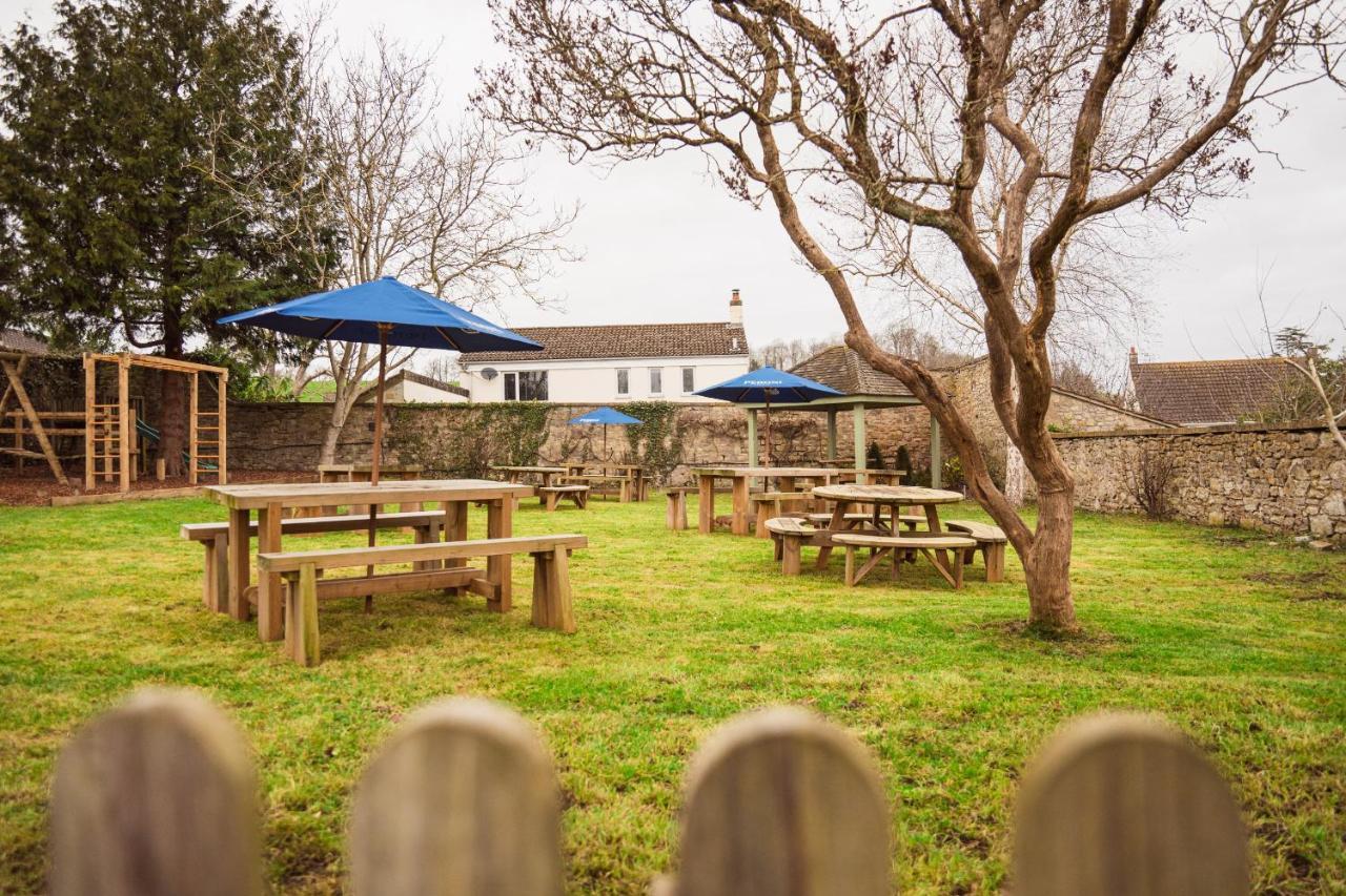 The George Inn Wedmore Екстер'єр фото